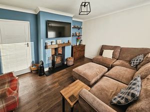 Photo 8- click for photo gallery